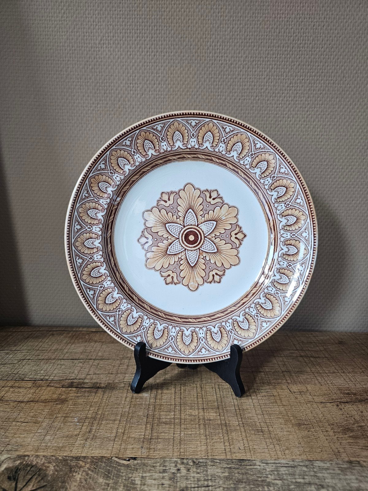 Antiek Petrus Regout Maastricht “Tancrede” bord – Ø 26 cm, Ophalen of Verzenden