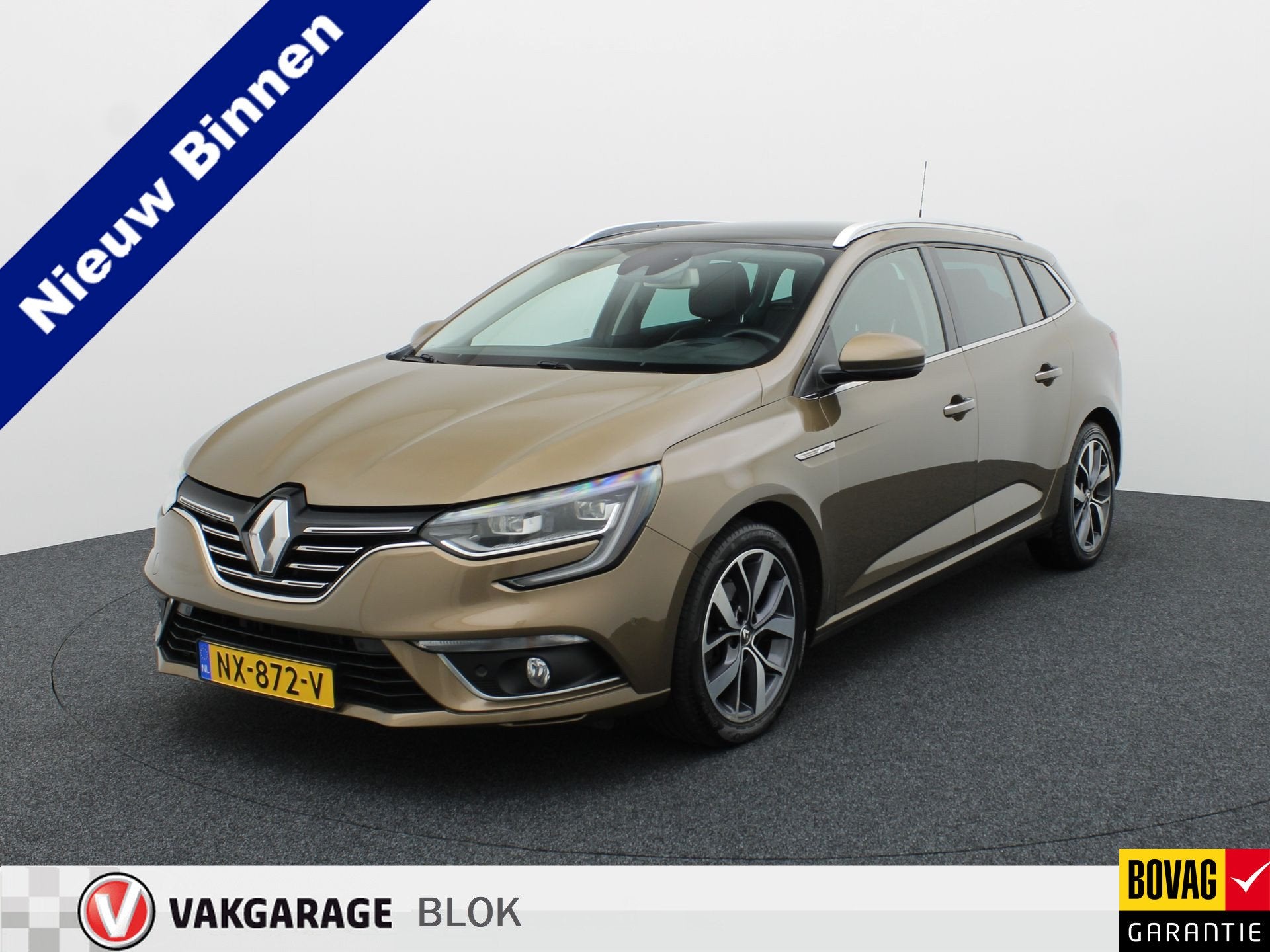 Renault Mégane Estate 1.2 TCe Bose | Panodak | Trekhaak | H, Voorwielaandrijving, Gebruikt, 4 cilinders, 132 pk
