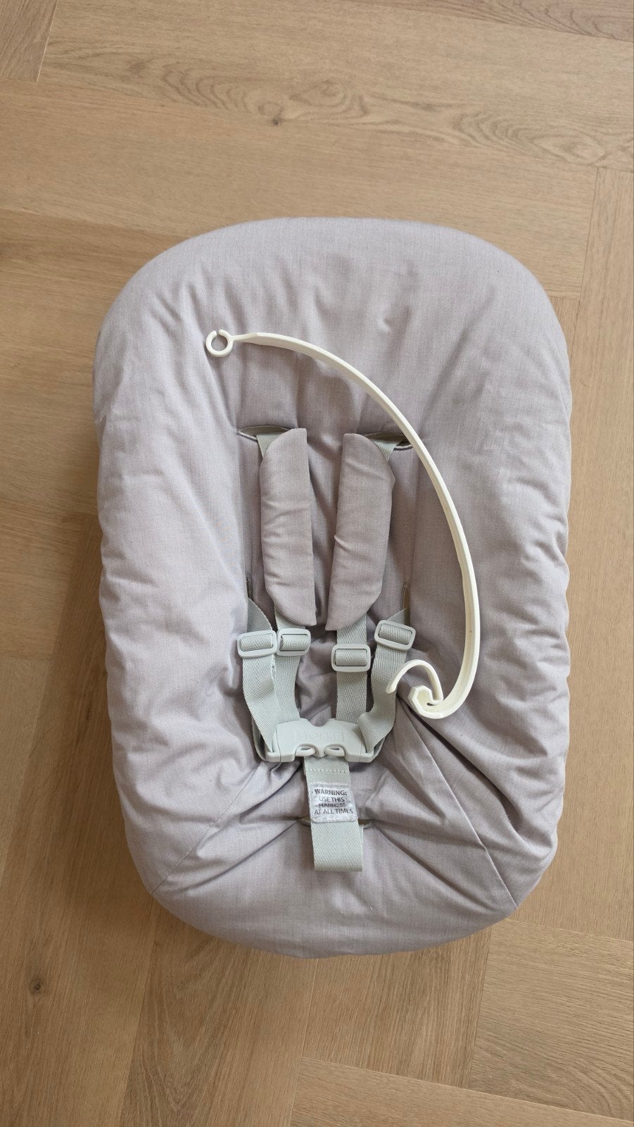 Newbornset Tripp trapp stoel - Grijs, Kinderen en Baby's, Kinderstoelen, Ophalen, Zo goed als nieuw, Overige typen