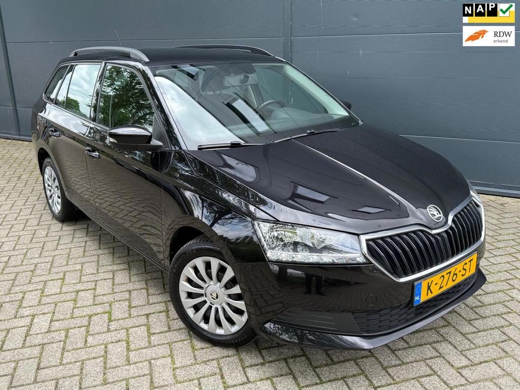 Skoda Fabia Combi 1.0 TSI Active/Carplay/Airco/cruise/parkee, Auto's, Voorwielaandrijving, Gebruikt, Euro 6, 95 pk