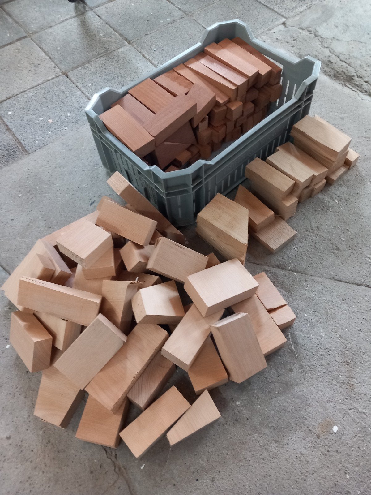 brandhout,haardhout,aanmaakhout,beuken,eik,mahonie, Minder dan 3 m³, Ophalen