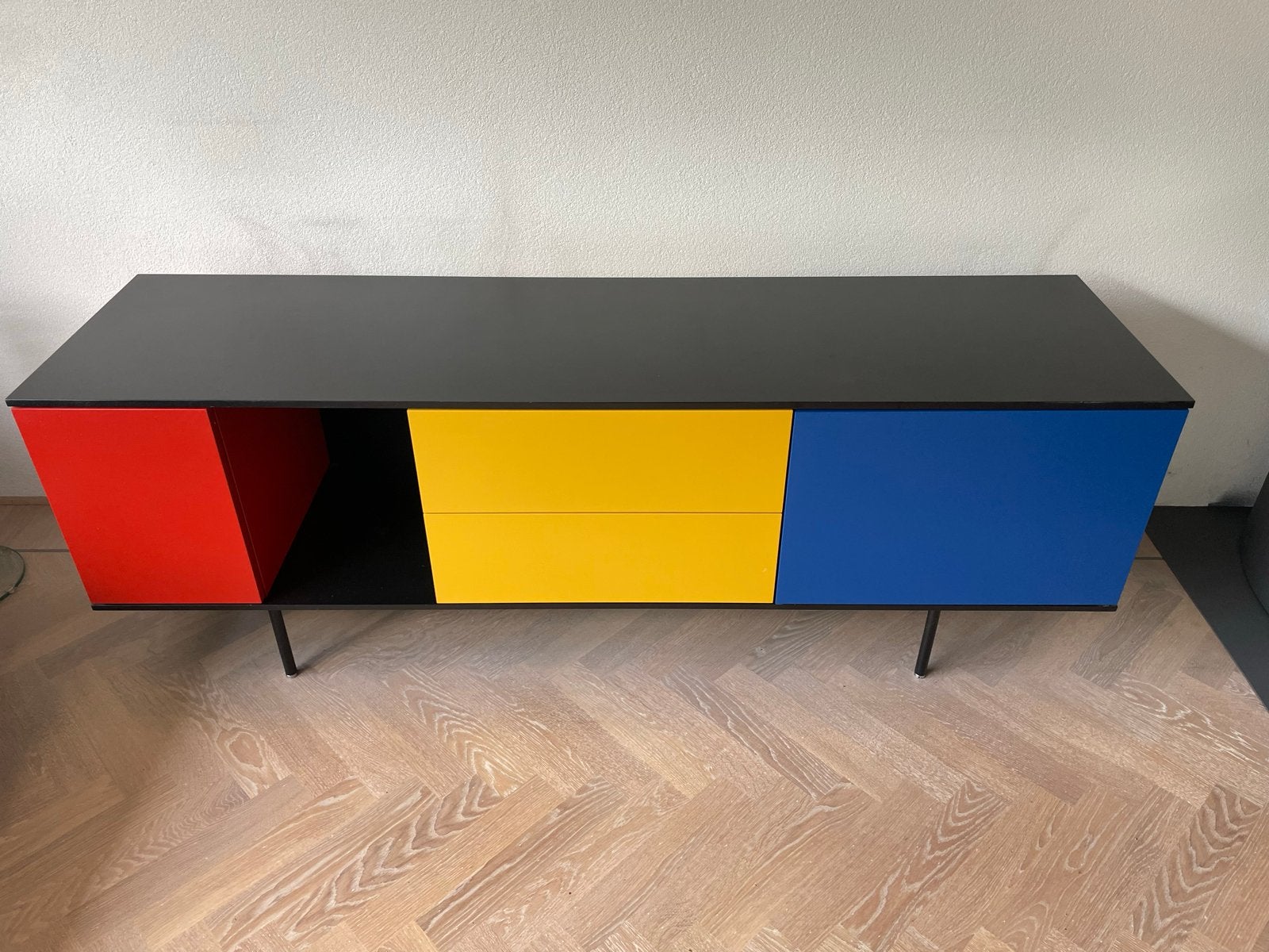 Design TV meubel - Modern en Kleurrijk, Ophalen, Gebruikt, 150 tot 200 cm, Minder dan 100 cm