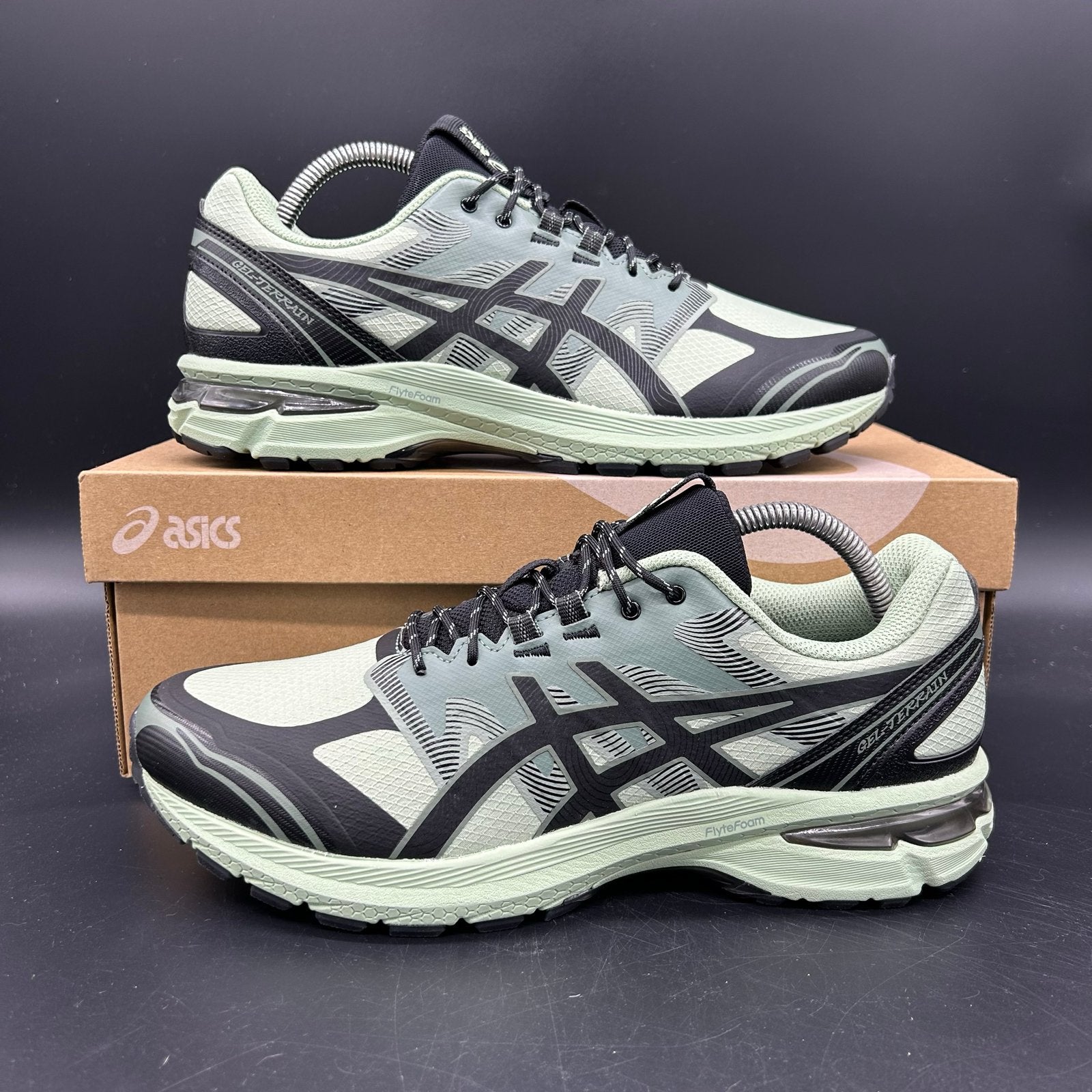 Gloednieuwe Asics GEL-TERRAIN sneakers maat 42, Kleding | Heren, Schoenen, Overige kleuren, Nieuw, Ophalen of Verzenden, Sneakers of Gympen