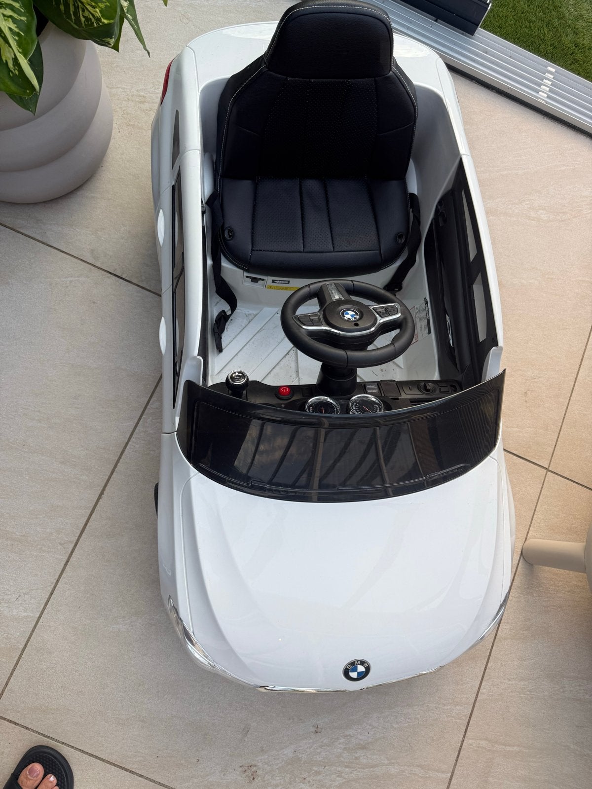 BMW Kinder Elektrische Auto - Wit incl afstandsbediening, Kinderen en Baby's, Ophalen, Zo goed als nieuw