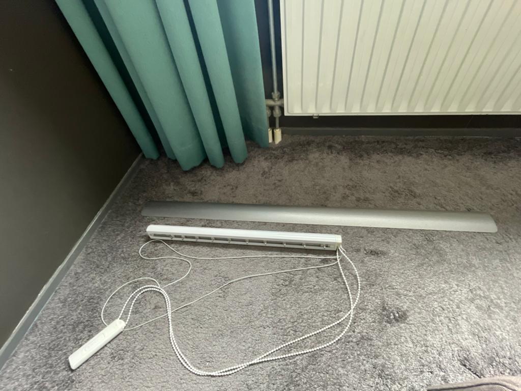 Badkamerraam rails en lamellen, Ophalen, Zo goed als nieuw