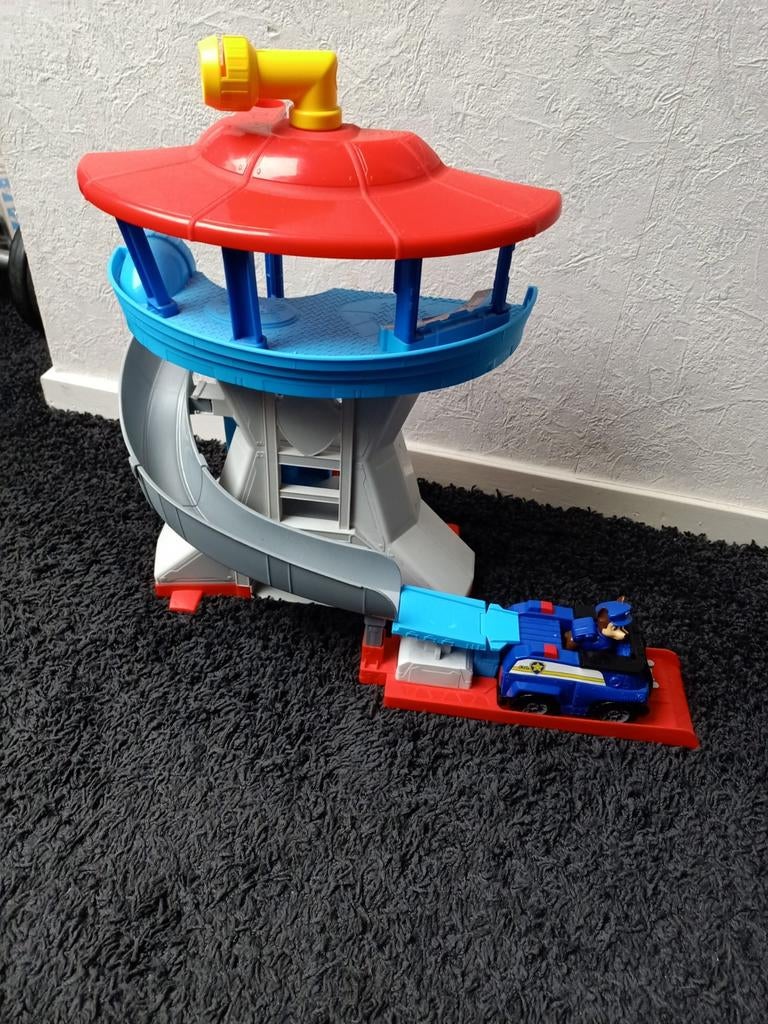 Paw patrol toren, Kinderen en Baby's, Speelgoed | Actiefiguren, Ophalen of Verzenden, Zo goed als nieuw