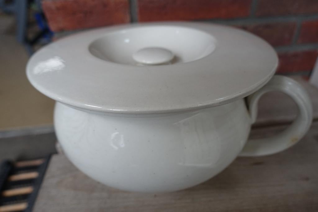 Pot met deksel, Antiek en Kunst, Antiek | Keramiek en Aardewerk, Ophalen of Verzenden