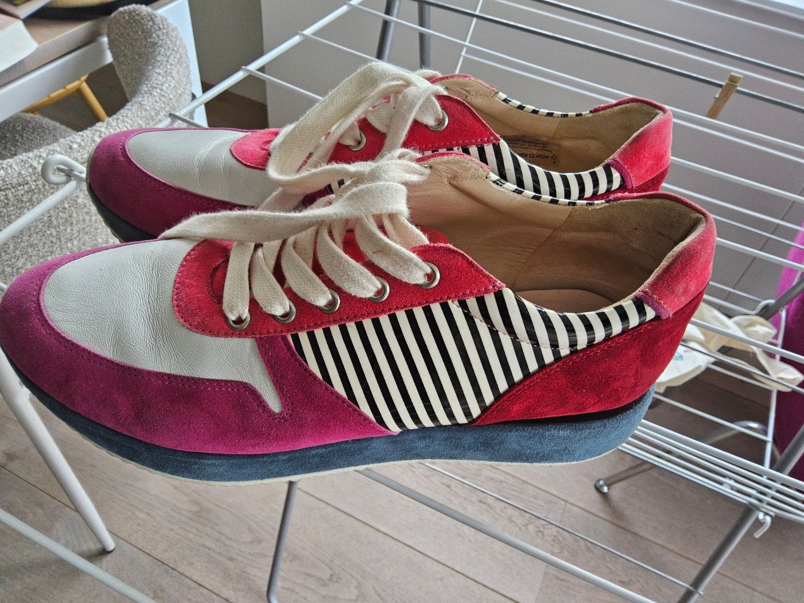 sneAKERS Peter Kaiser mt 39, Peter Kaiser, Wit, Ophalen of Verzenden, Sneakers of Gympen