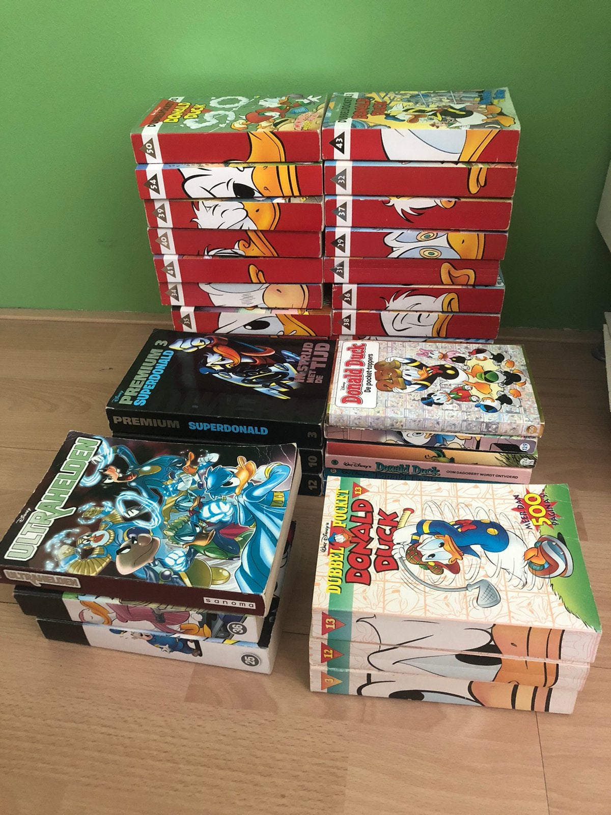 Donald Duck pockets, Meerdere comics, Ophalen of Verzenden, Gelezen, Europa