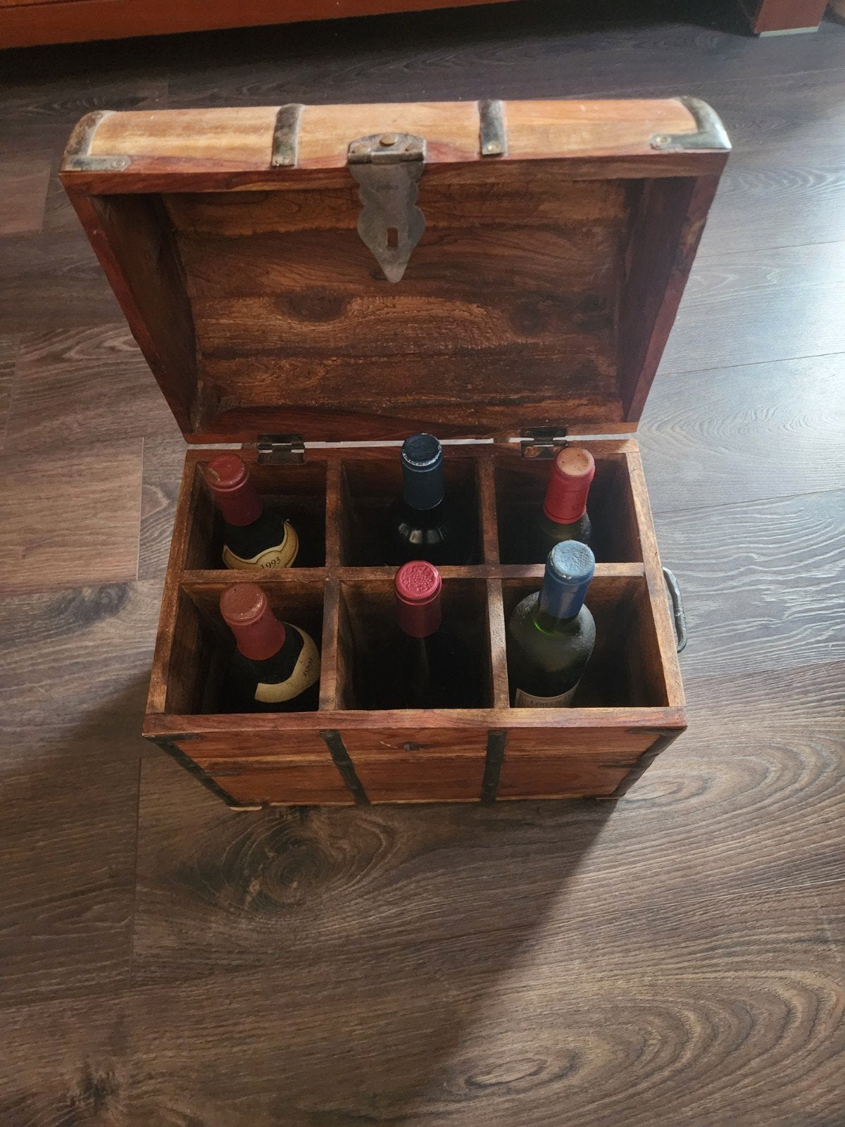 Antieke militaire stijl houten wijnkist voor 6 flessen, Ophalen, Gebruikt, Hout, 5 tot 15 flessen