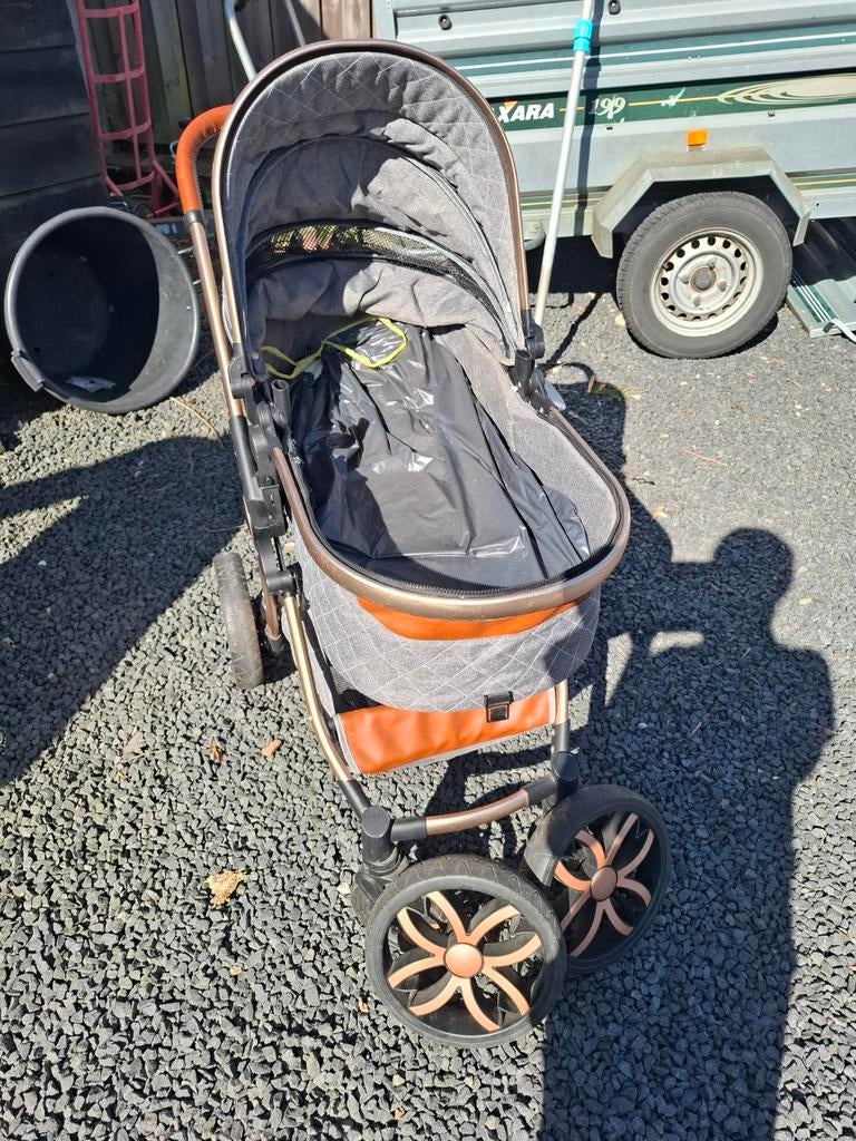 Buggy met extra wielen en regenhoes, Ophalen of Verzenden