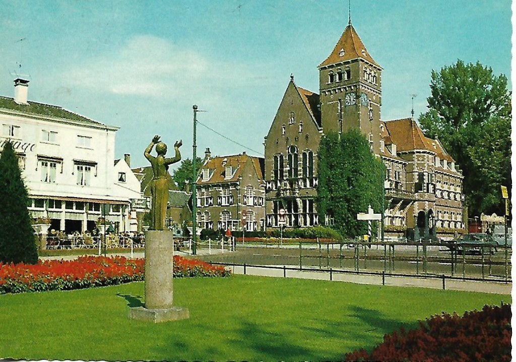 Zeist- -'t Rond met Gemeentehuis., Verzenden, 1960 tot 1980, Gelopen, Utrecht