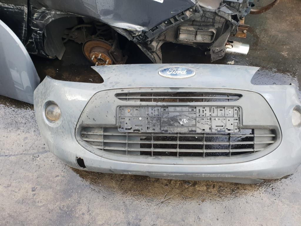 FORD KA VOORBUMPER  BJ 2008 TOT 2011, Gebruikt, -, Voor, -