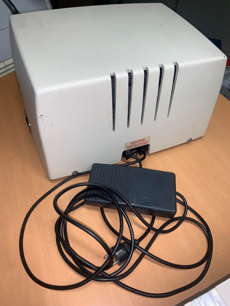 Professionele GBC elektrische ponsmachine / inbindmachine, Ophalen, Nnb, Nnb, Gebruikt