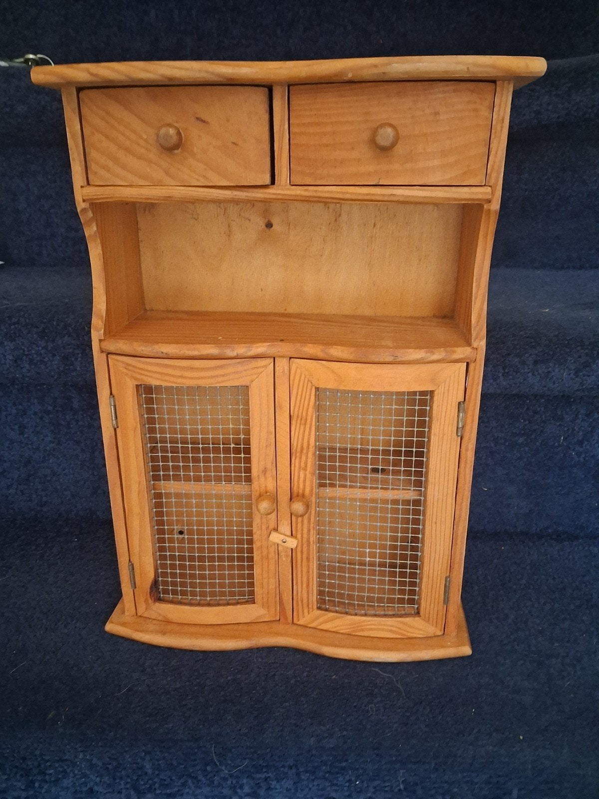 vintage houten miniatuur buffetkast poppen kabinet,, Ophalen of Verzenden, Zo goed als nieuw