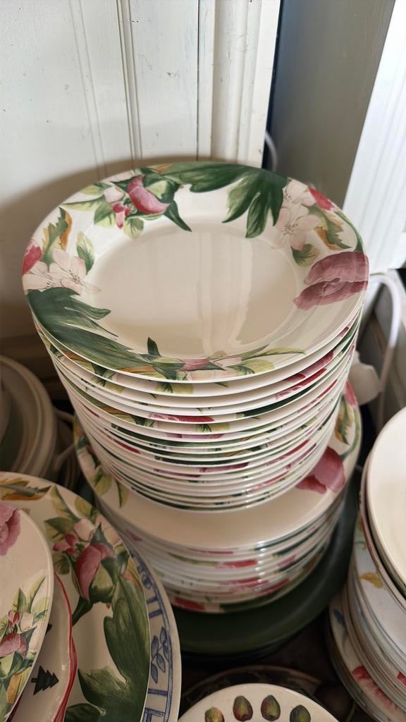 Gien VOLUPTÉ, Huis en Inrichting, Keuken | Servies, Zo goed als nieuw, Overige typen, Overige stijlen, Aardewerk, Ophalen of Verzenden