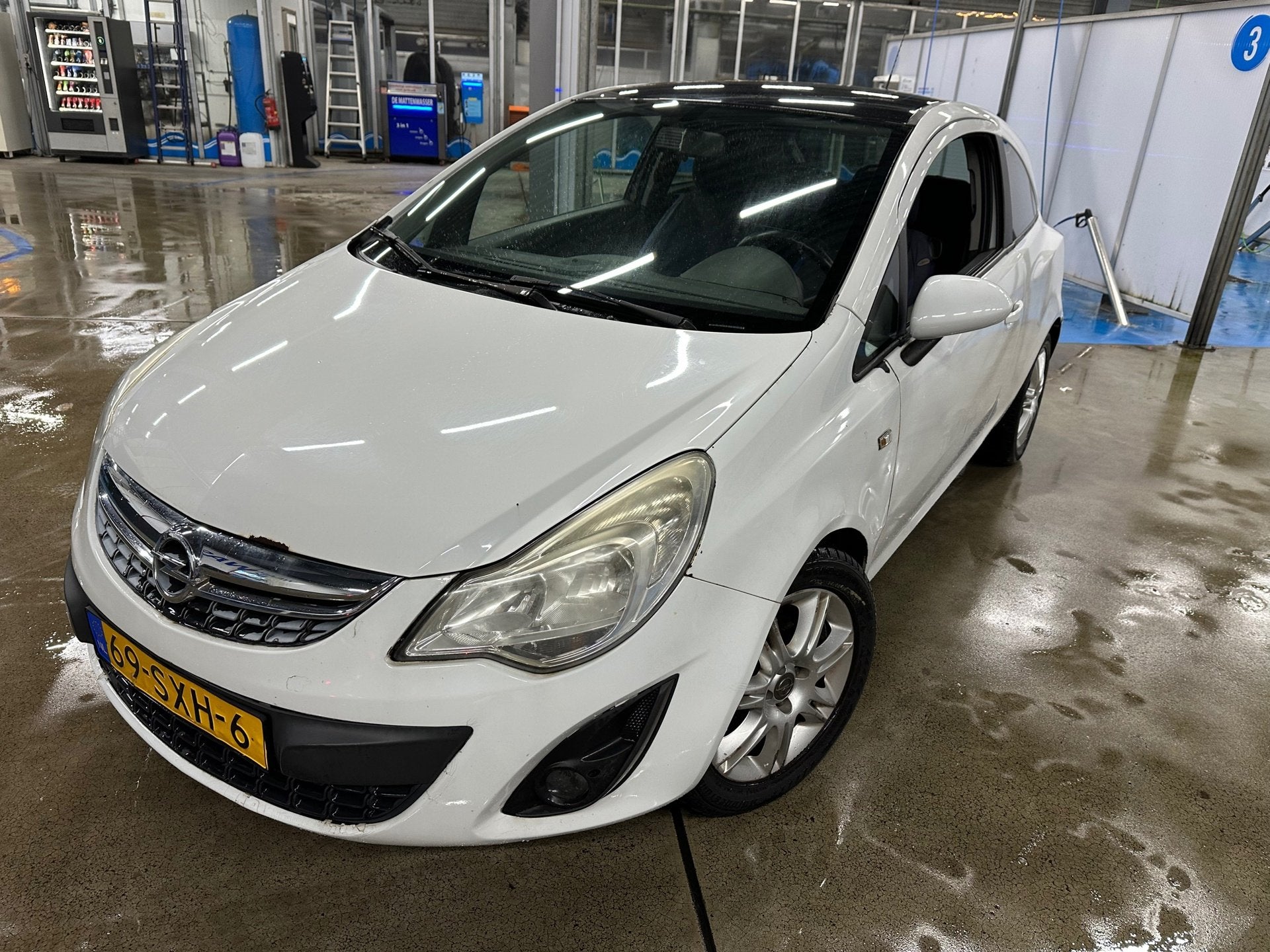 Opel Corsa LPG 1.2 MET APK TOT 30-12-2026! 0649661531, Auto's, Voorwielaandrijving, Euro 5, Gebruikt, 4 cilinders