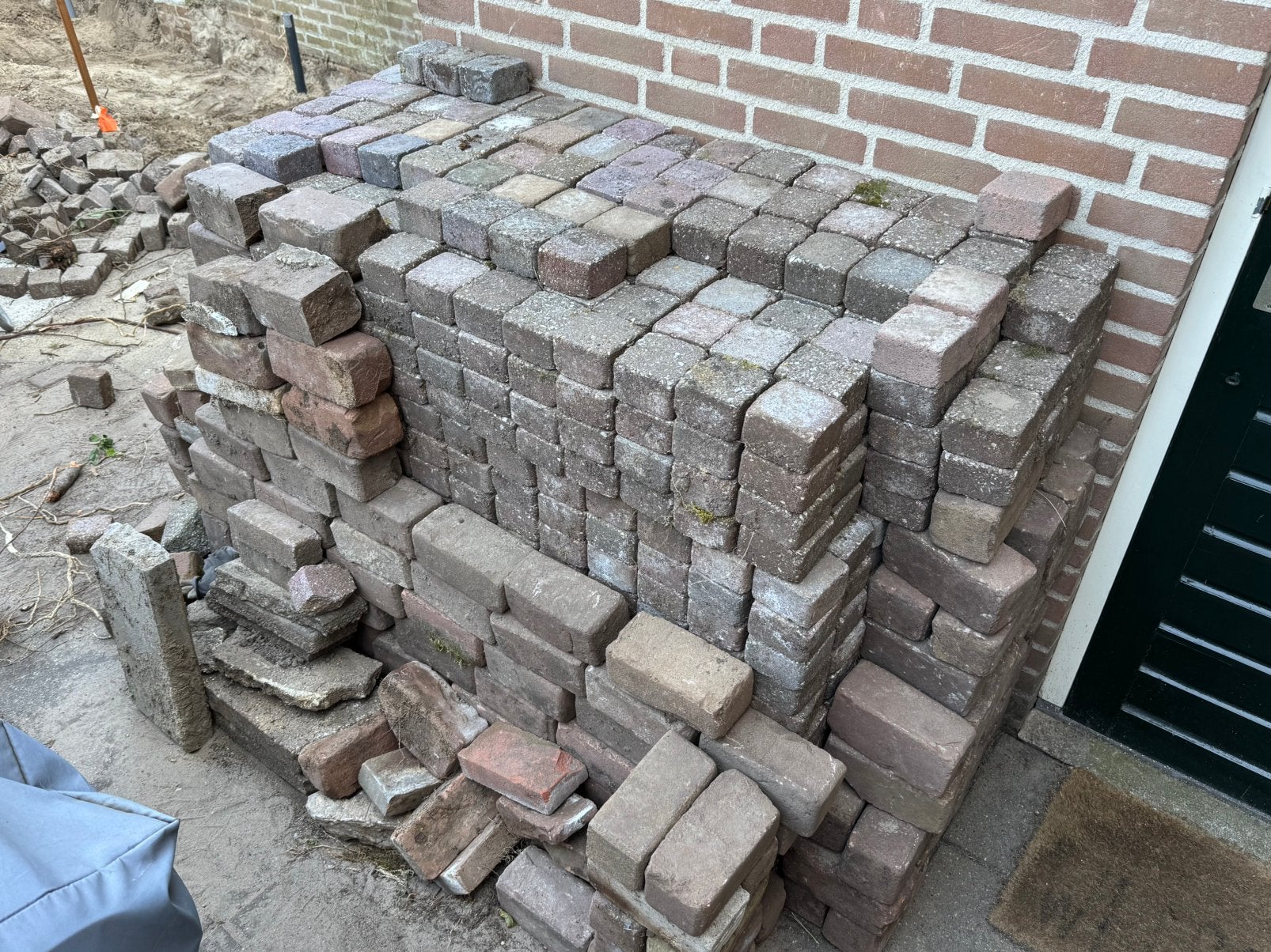 Partij 10x10 klinkers gratis afhalen, Ophalen, Zo goed als nieuw, Beton, Klinkers