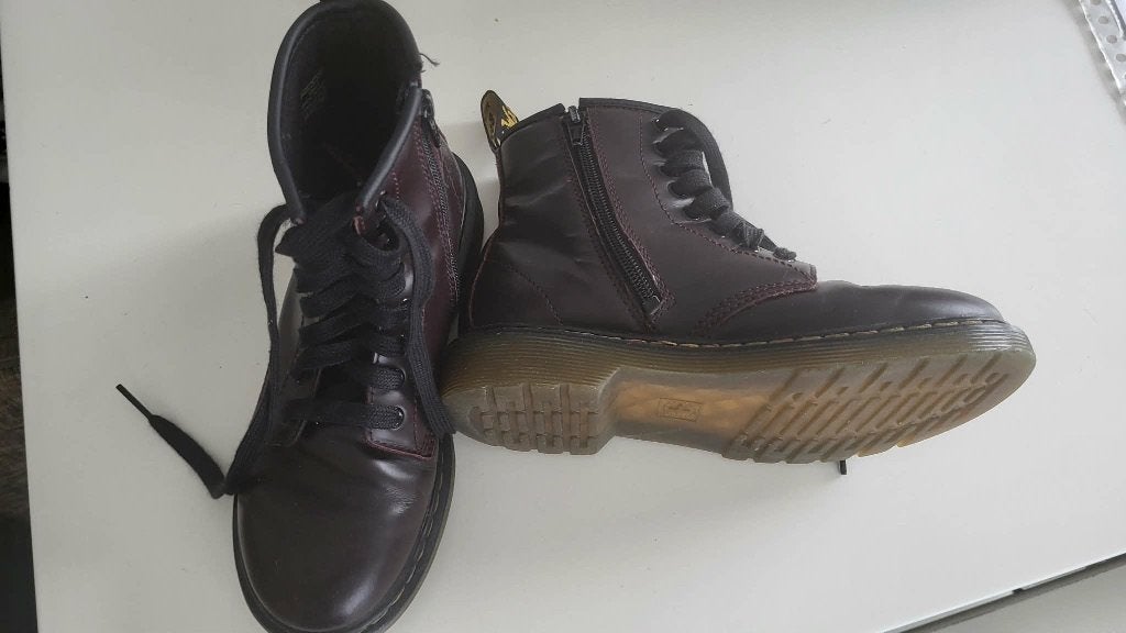 Dr Martens mt 33 aubergine, Ophalen of Verzenden, Gebruikt, Meisje, Schoenen