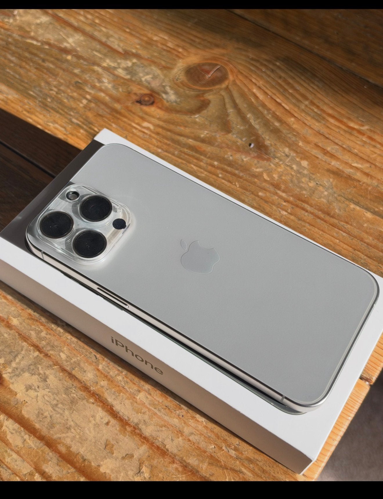 iPhone 15 Pro Max Natural Titanium 256 GB