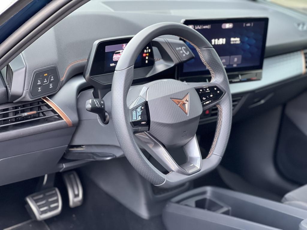 CUPRA Born 62 kWh Business | ACC | Camera | Stoelverw. + Stu, Automaat, 34 min, Gebruikt, 1711 kg