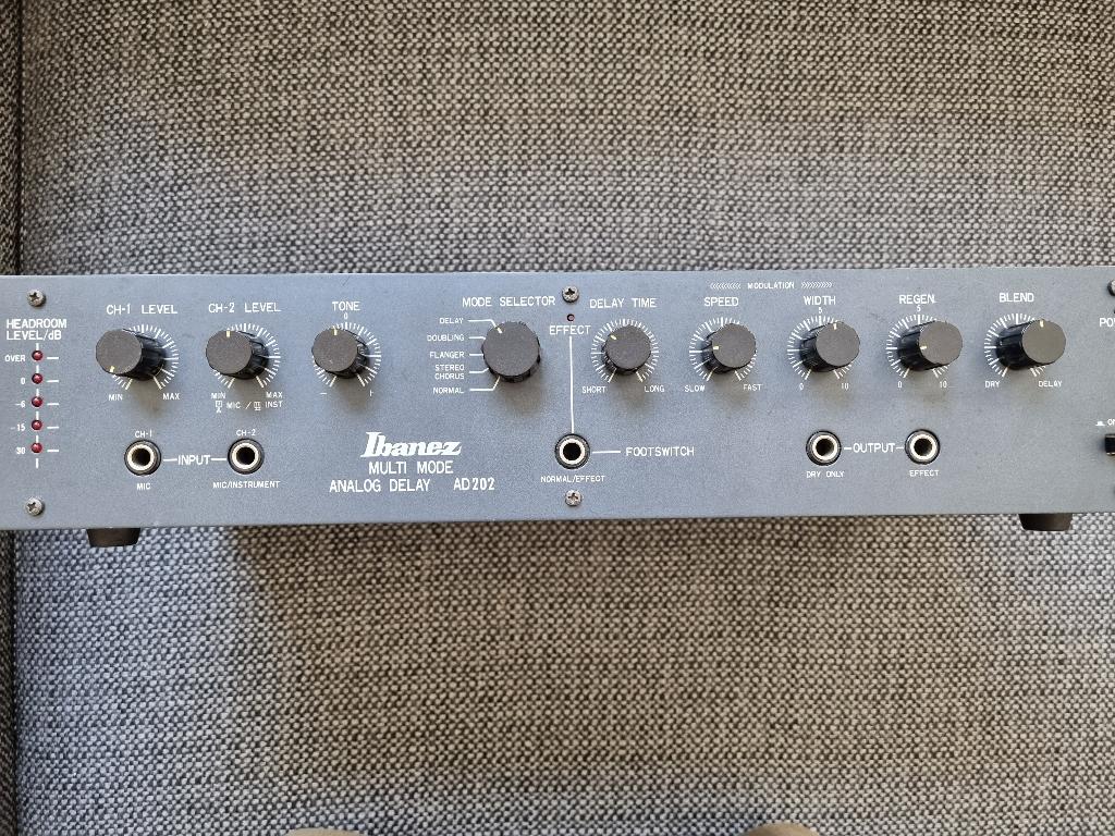 Ibanez AD202 Multi Mode Analog Delay, Muziek en Instrumenten, Effecten, Ophalen of Verzenden, Gebruikt, Delay of Echo