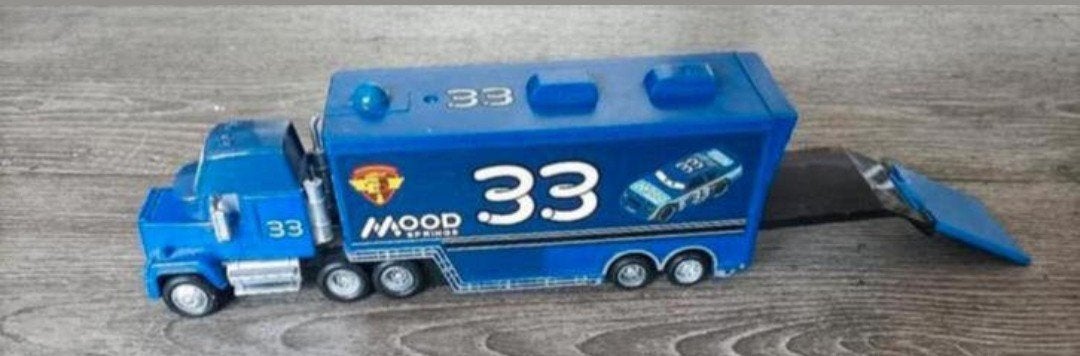 🚙cars vrachtwagen: *33 mood springs hauler🚙, Verzenden, Zo goed als nieuw