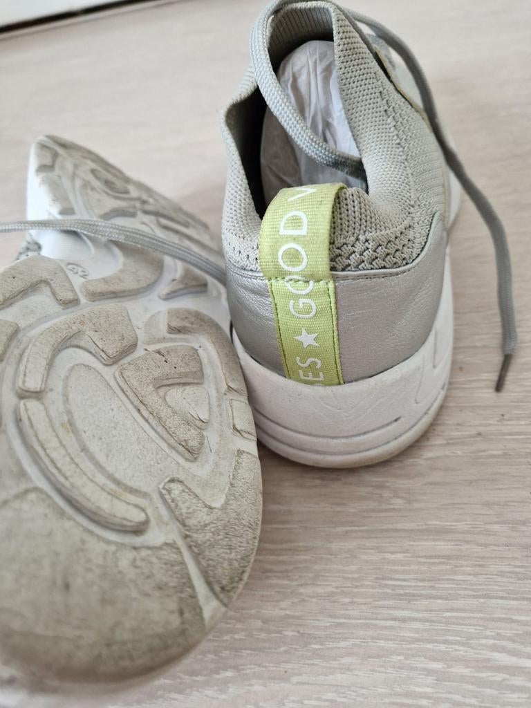 Grijze stoffen schoenen - Maat 42 - Weinig gedragen, Overige typen, Ophalen of Verzenden, Grijs, Merkloos