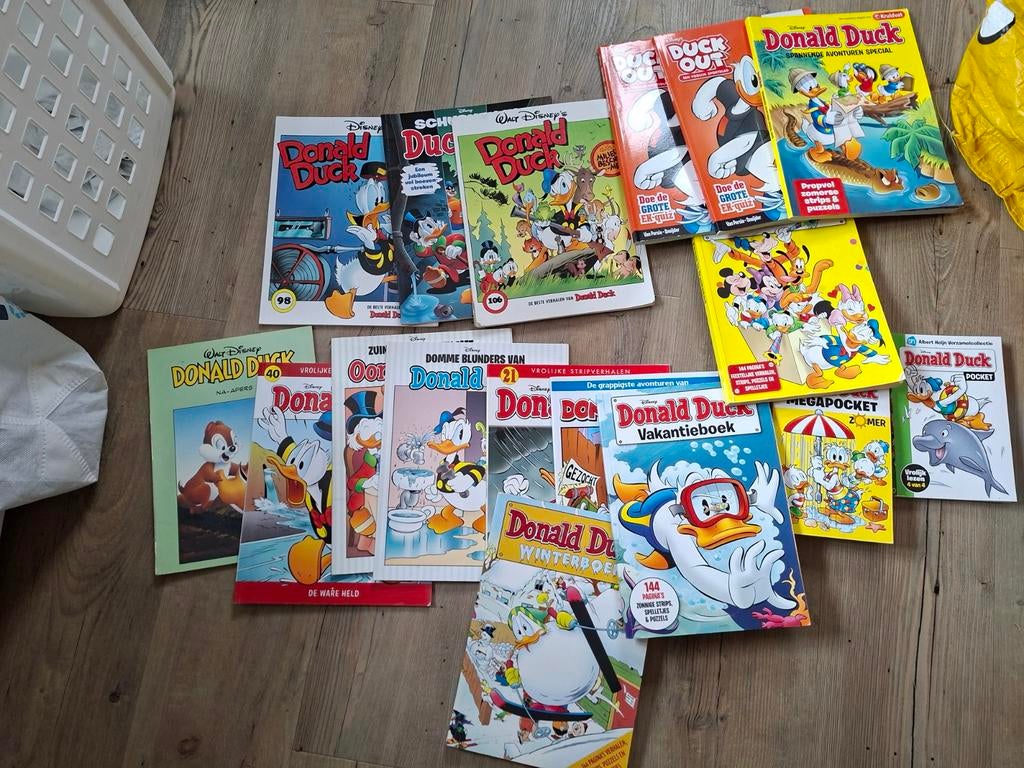 Donald Duck pockets, vakantie boeken, strip boeken., Boeken, Strips | Comics, Meerdere comics, Ophalen of Verzenden, Zo goed als nieuw