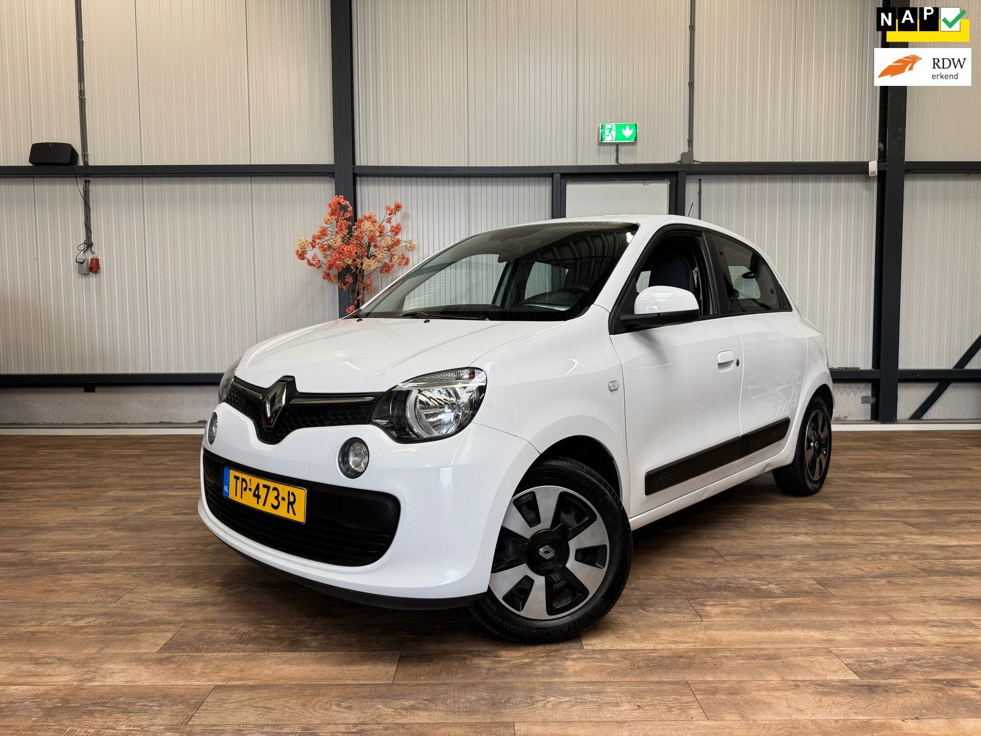 Renault Twingo 1.0 SCe Collection / AIRCO / CRUISE /, Auto's, Renault, Gebruikt, Euro 6, 840 kg, 4 stoelen