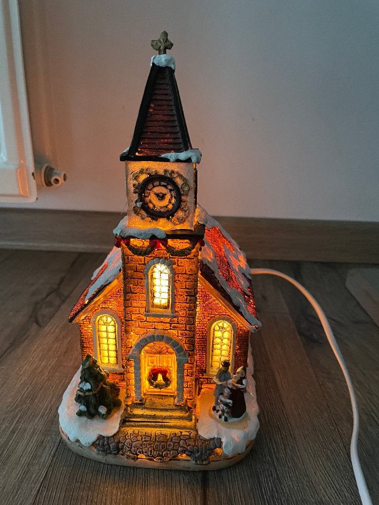 Koopje alle 3 samen€10,-  dus 2x Kerst huisjes,1 kerstdorp., Ophalen