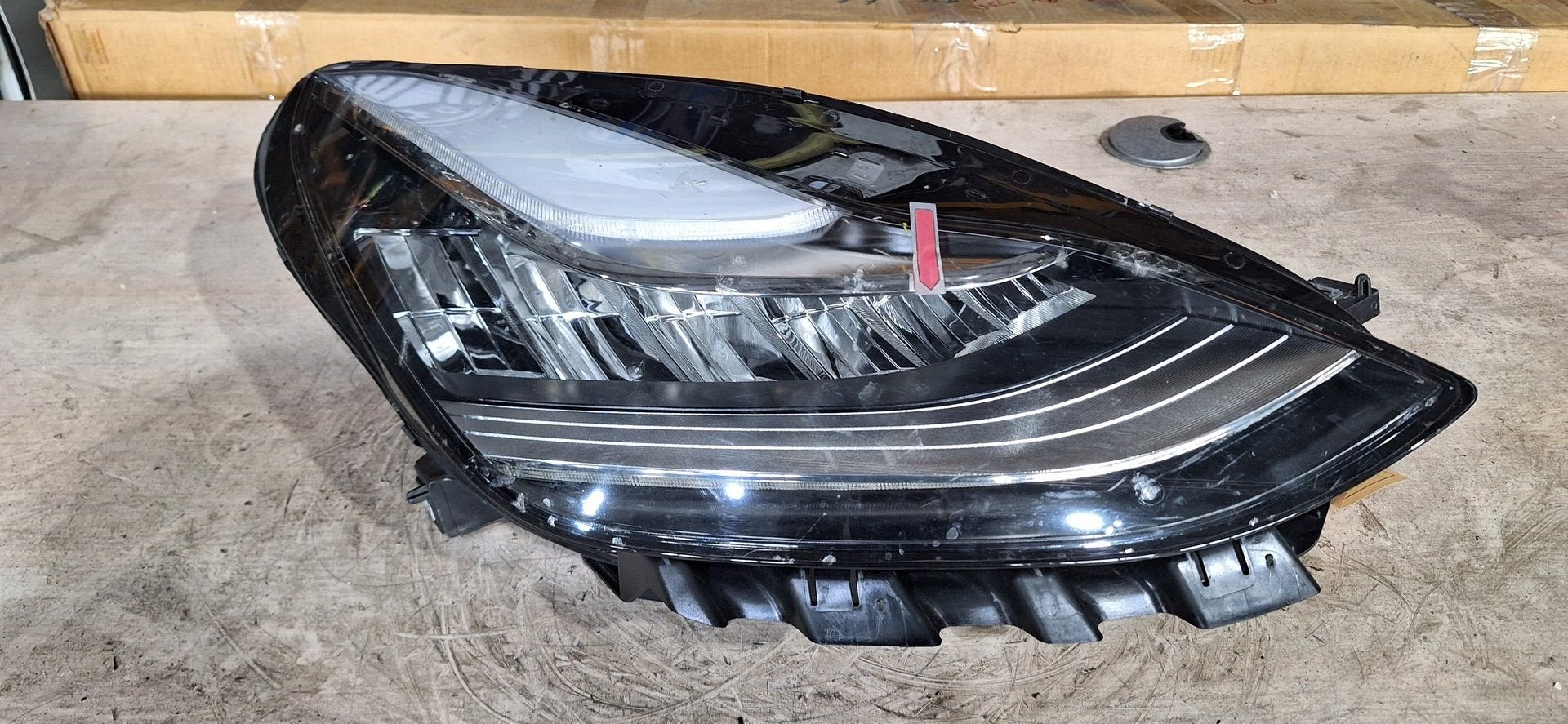 Originele Tesla Model 3 / Model Y Full LED Koplamp Rechts (S, Gebruikt, -, Overige automerken, -