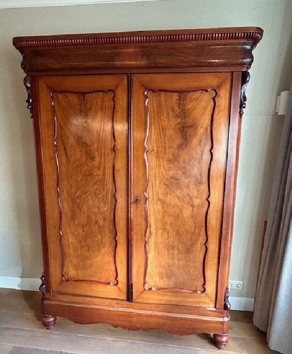 Antieke mahonie houten biedermeier meidenkast, Ophalen