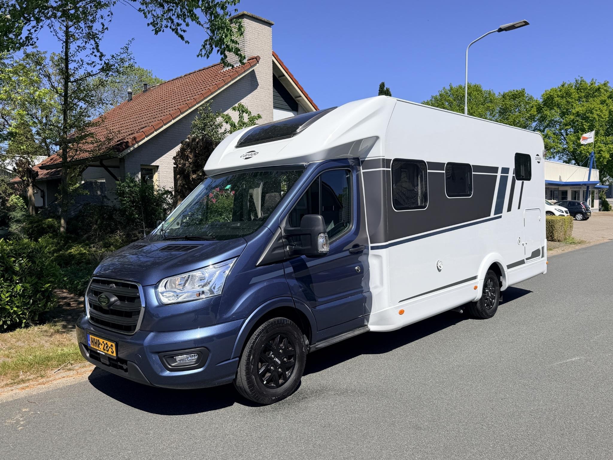 Carado T447t Ford 130PK Camper•Automaat•TV•5Persoons, Automaat, Fietsendrager, Bedrijf, Diesel