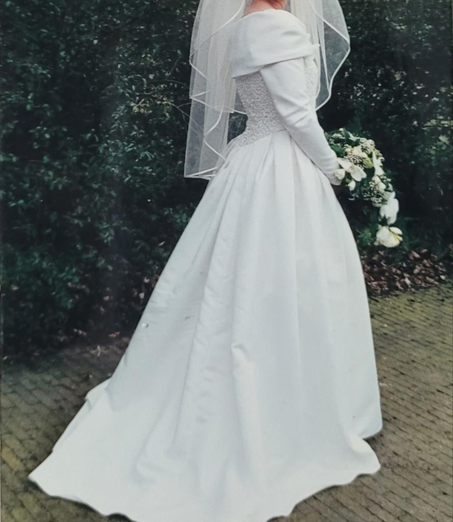 Unieke (want zelfgemaakte) trouwjurk maat 40, Kleding | Dames, Trouwkleding en Trouwaccessoires, Ophalen of Verzenden, Zo goed als nieuw