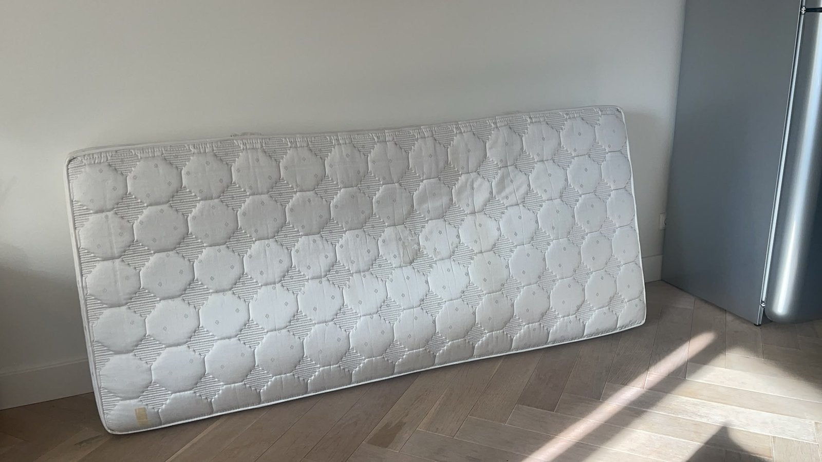 Net eenpersoons matras met handvatten, Ophalen, Zo goed als nieuw, Eenpersoons, 90 cm