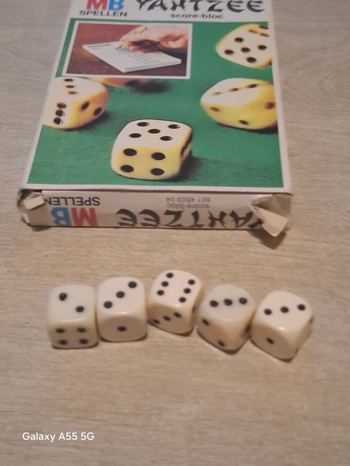 MB Yahtzee Spellen Score-bloc met dobbelstenen, Onbekend, Ophalen of Verzenden, Onbekend, Een of twee spelers