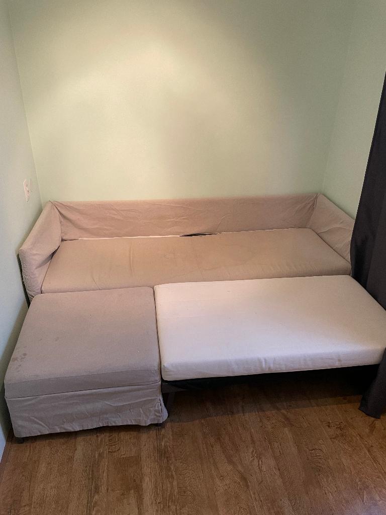 Slaapbank, Huis en Inrichting, Slaapkamer | Slaapbanken, Gebruikt, 160 cm, 210 cm, Tweepersoons, Crème, Ophalen