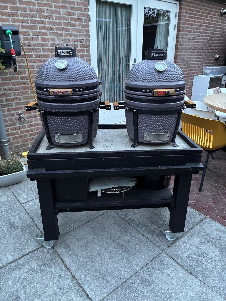 Bbq Grillguru - met tafel, Ophalen, Gebruikt, Grill Guru