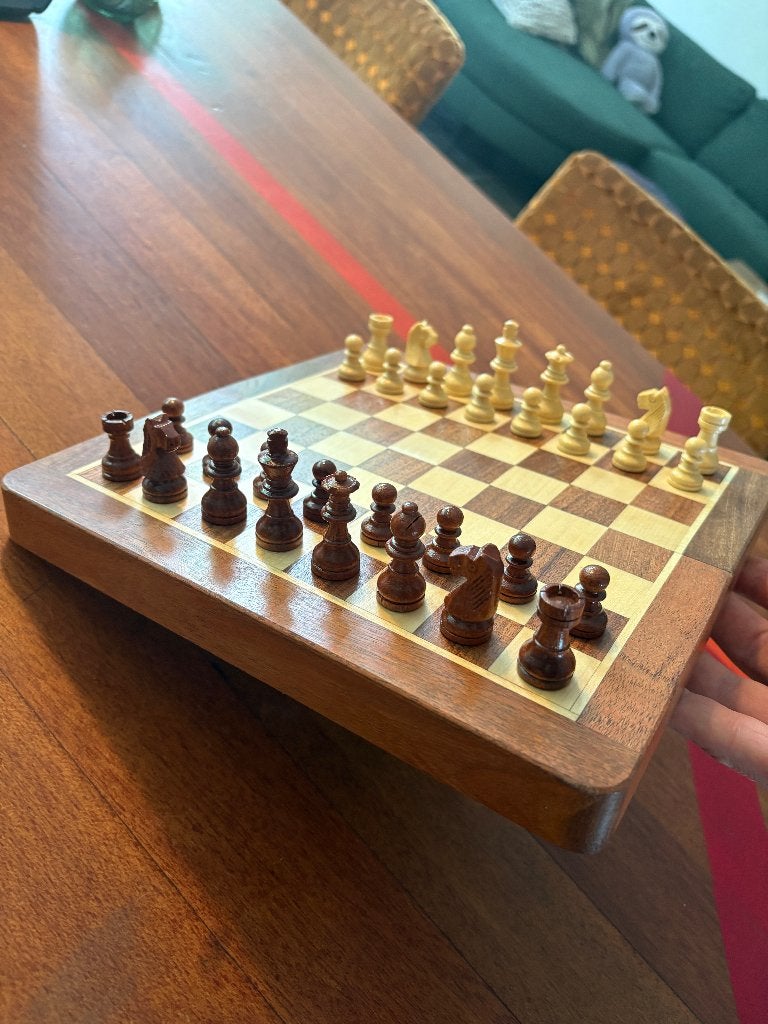 magnetische schaakkoffer acacia 25cm, Hobby en Vrije tijd, Ophalen of Verzenden, Minder dan 500 stukjes, Zo goed als nieuw, Schaken