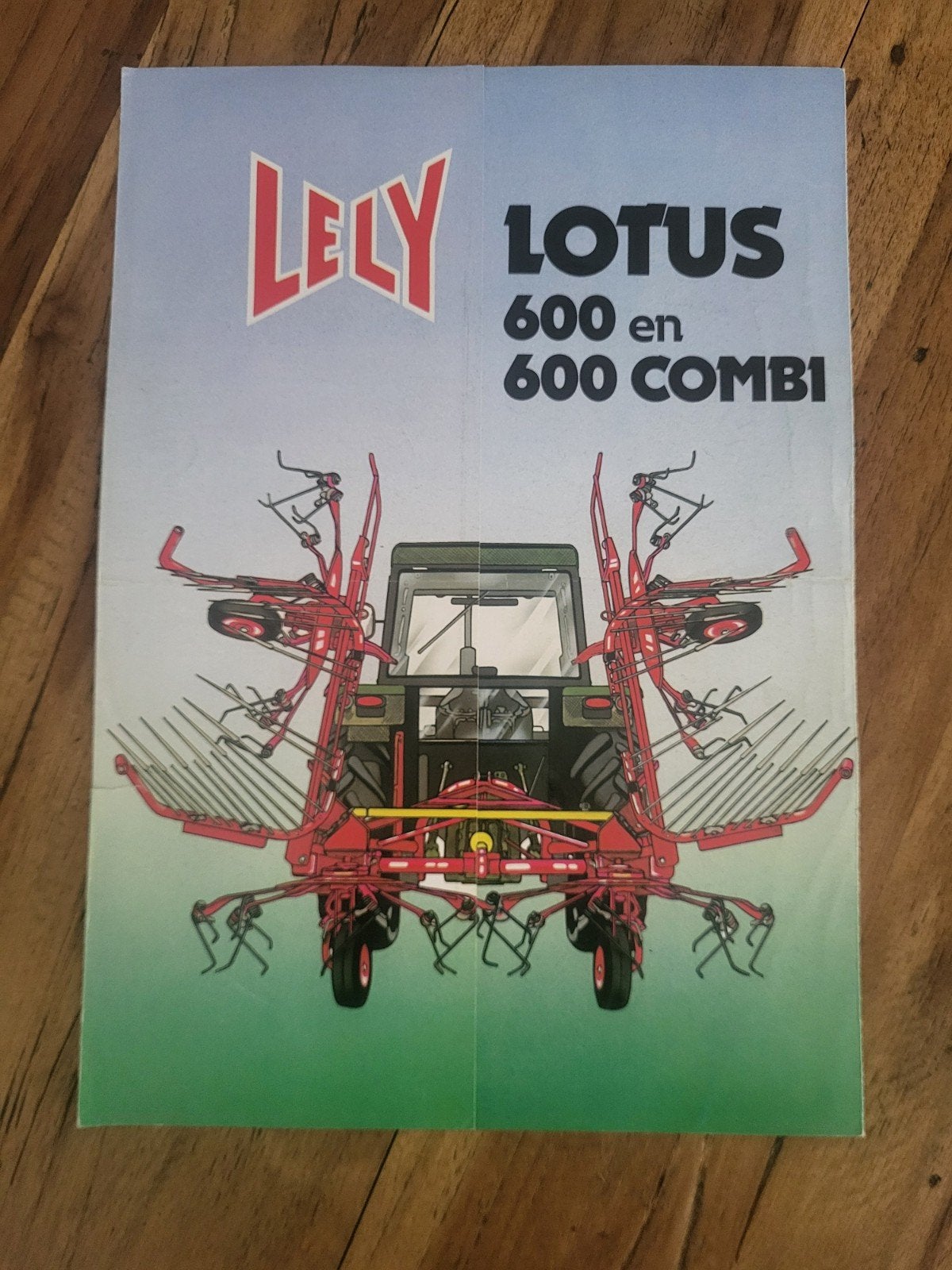 tractor folder Lely Lotus 600 en 600 Combi, Ophalen of Verzenden, Zo goed als nieuw