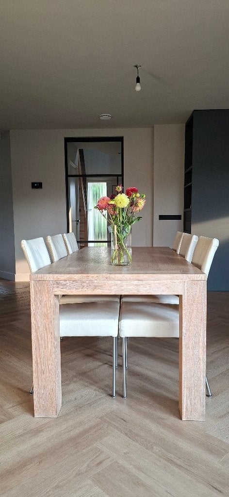 Massief eiken eettafel whitewash + 6 Bert Plantagie stoelen, Ophalen, Gebruikt, Strak, modern, tijdloos, Eikenhout