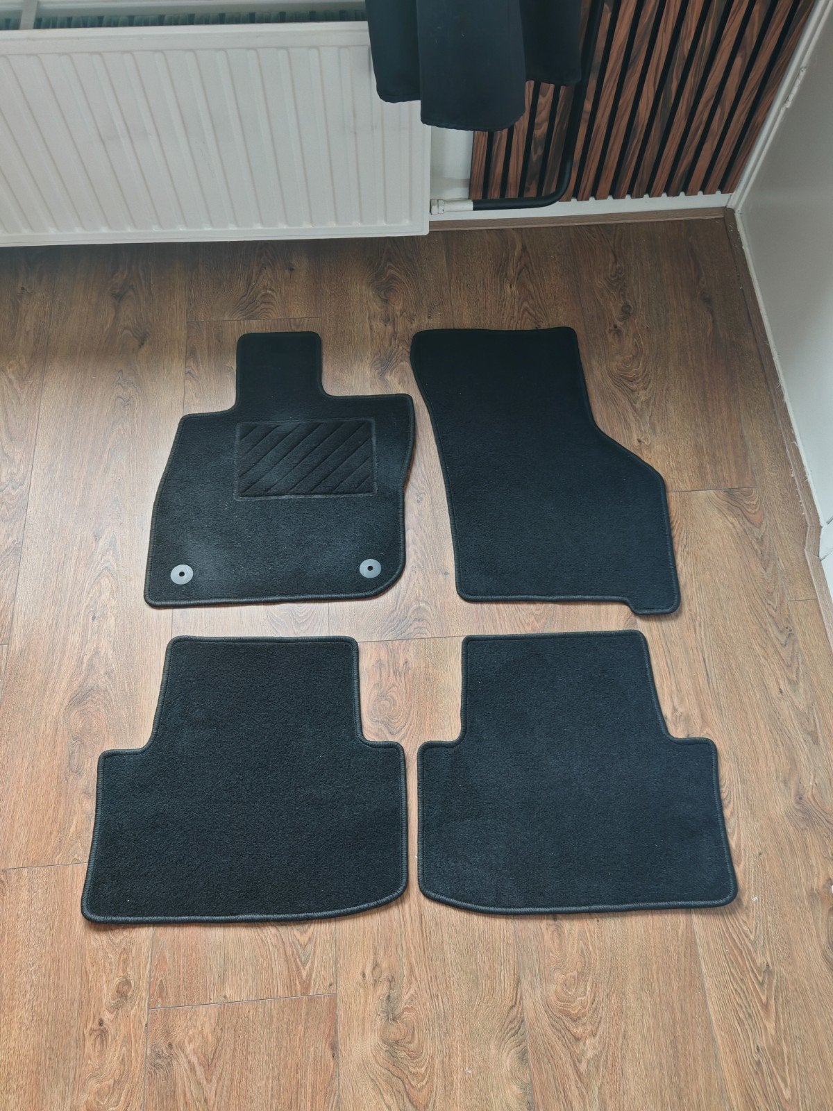 Nieuwe automatten set voor Seat Leon MK4 BJ 2020+, Auto diversen, Automatten, Ophalen of Verzenden, Nieuw