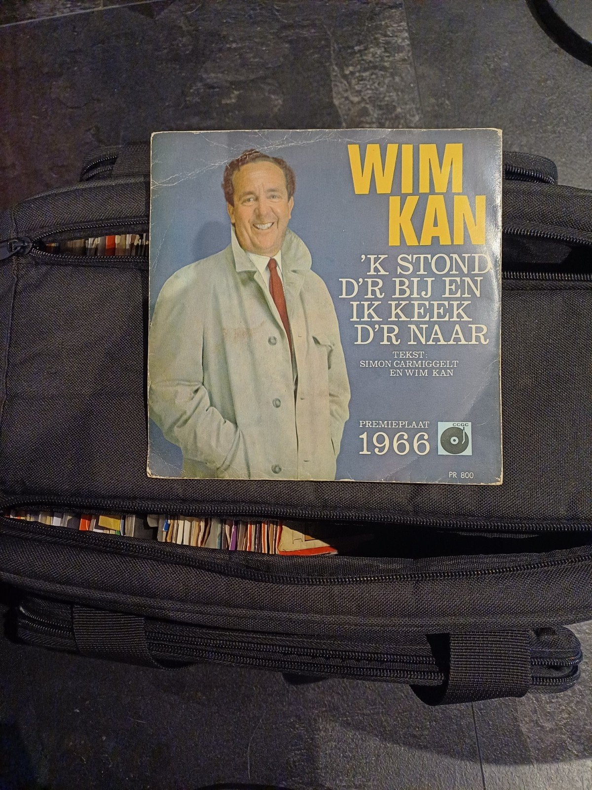 Wim Kan - 'k Stond d'r bij en ik keek d'r naar (1966), Gebruikt, Originele persing, 7 inch, Ophalen of Verzenden
