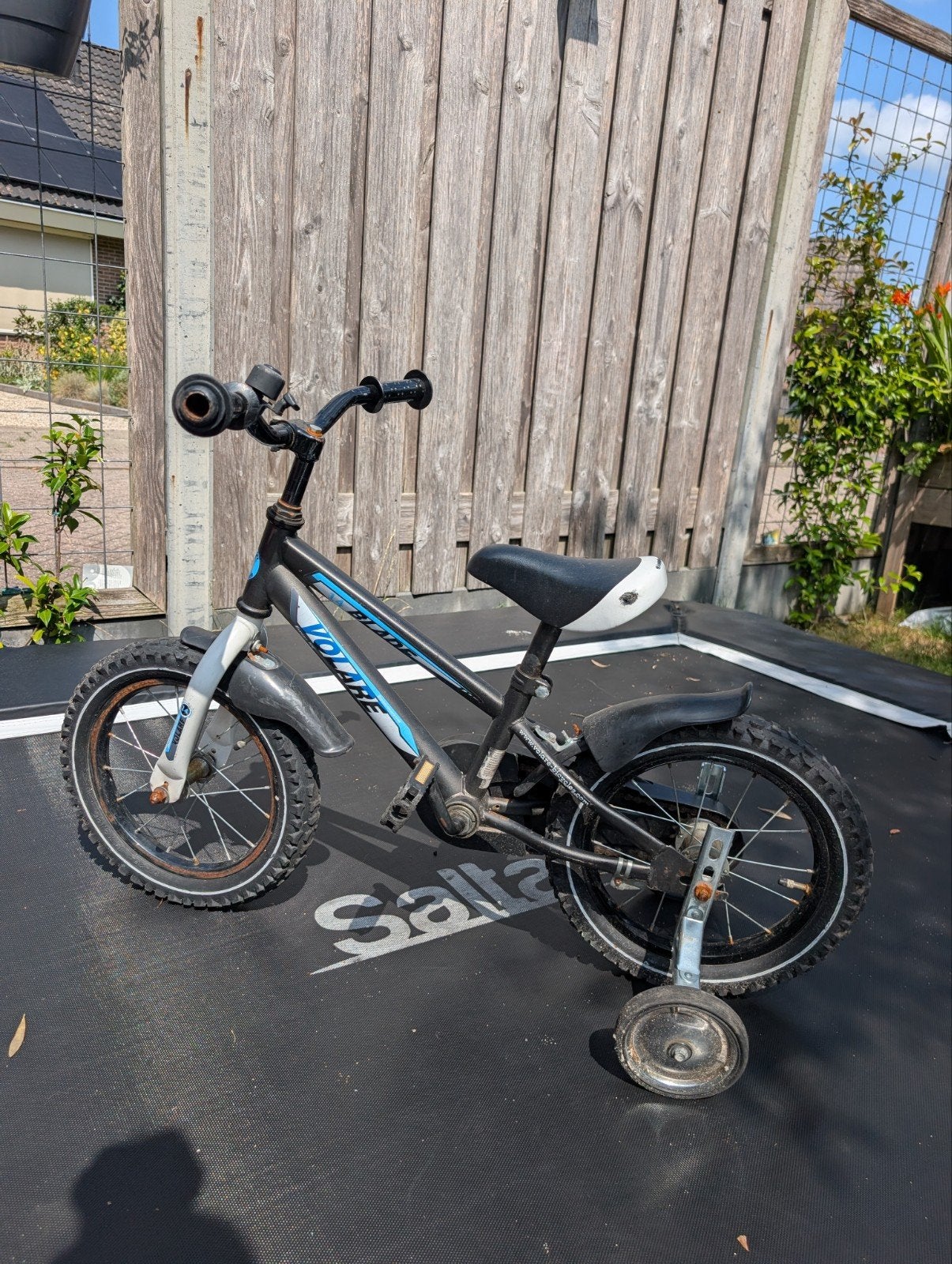 Volare fiets 14 inch met zijwieltjes - Ideaal voor beg, Fietsen en Brommers, Fietsen | Kinderfietsjes, Ophalen, Terugtraprem, Zijwieltjes