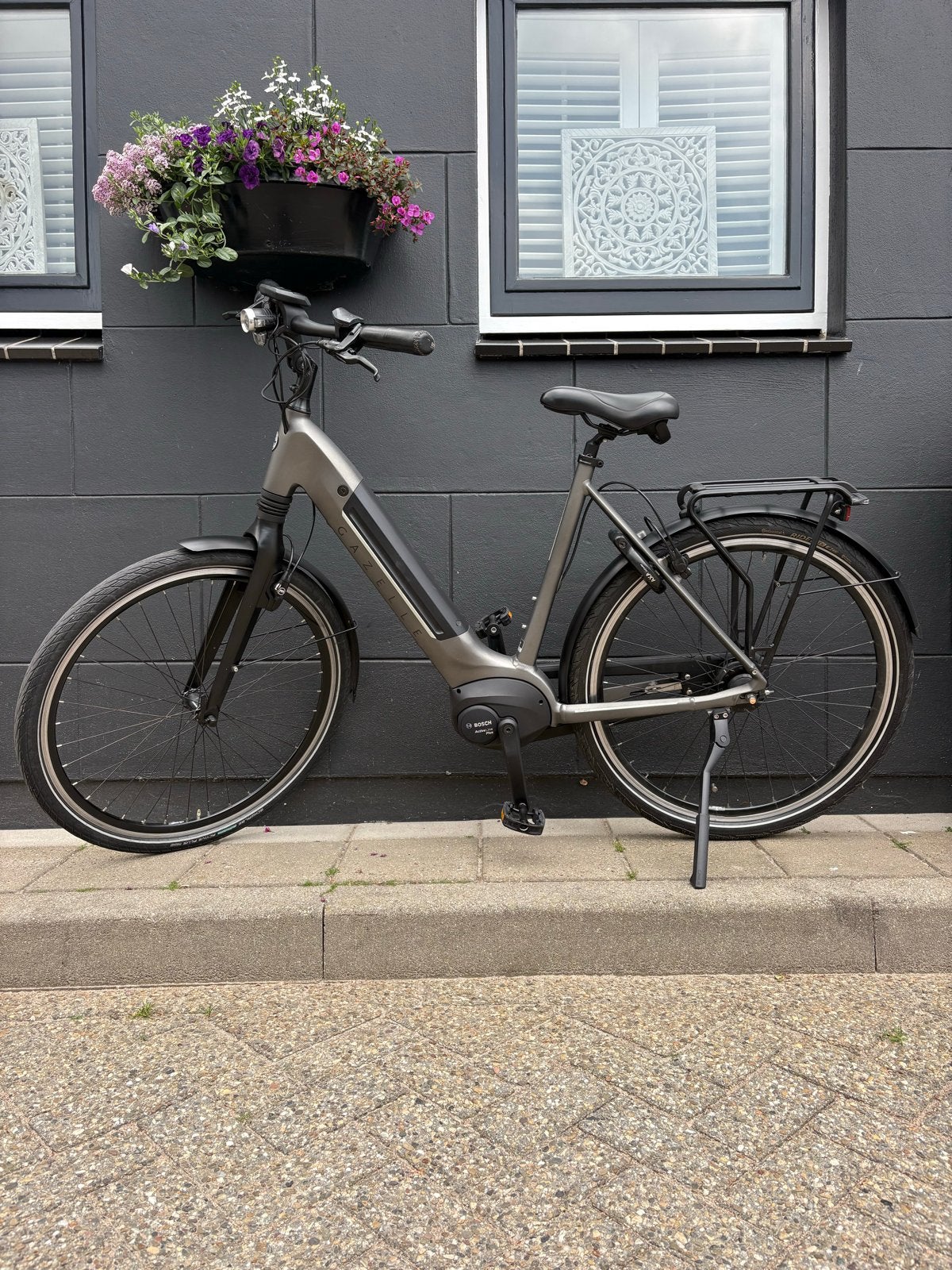 Gazelle Ultimate C8+ HMB Dames E-bike - Desert Titanium Grey, Fietsen en Brommers, Ophalen, Gebruikt, 51 tot 55 cm, 50 km per accu of meer