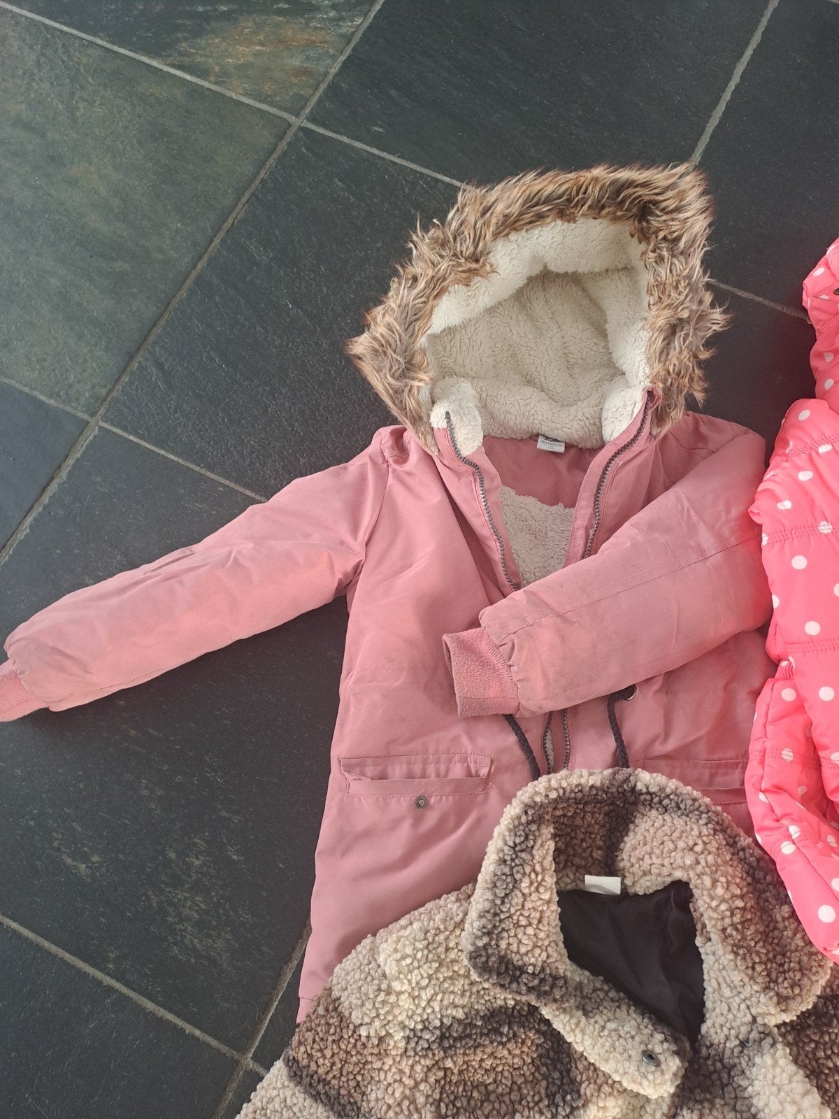 Leuke jassen voor meisjes  116 - Roze, teddy en stippen, Ophalen of Verzenden, Gebruikt, Z8, H&M, Meisje