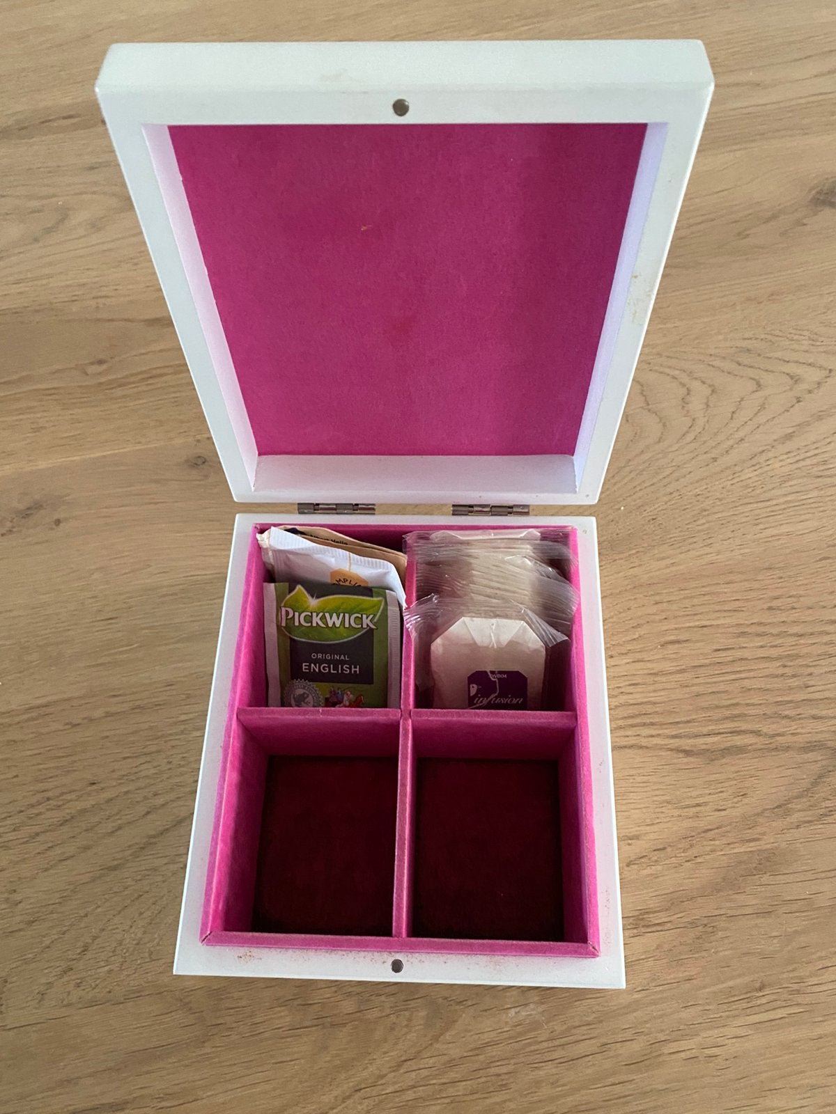 Thee doosje, Ophalen, Zo goed als nieuw, Overige materialen, Plinten