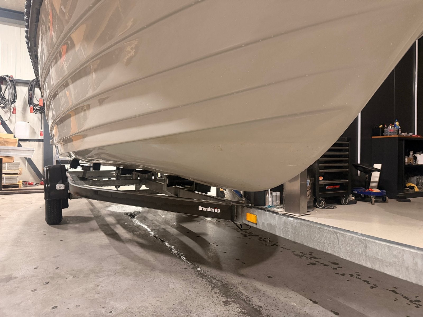 Nette Sloep met Suzuki 20pk buitenboordmotor en trailer, Watersport en Boten, Overige merken, Buitenboordmotor, Biminitop, Sloep