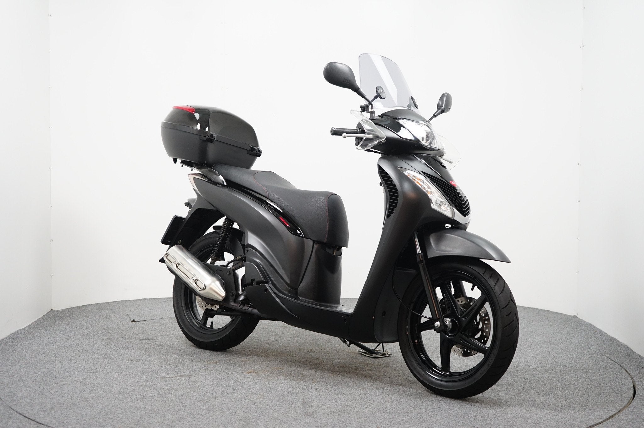 Honda SH 150 (bj 2010), Scooter, Automaat, 153 cc, 12 t/m 35 kW